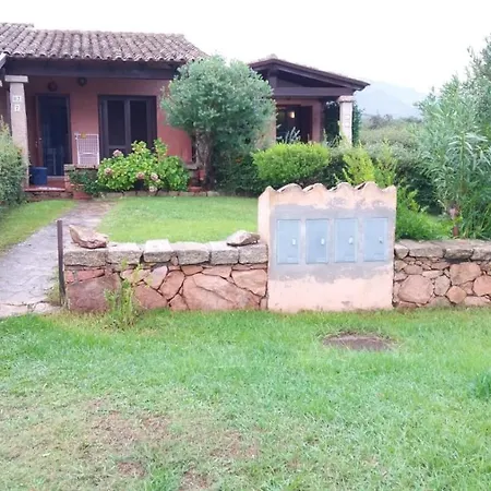 Villetta A Schiera A 600 M Dal Mare Comodissimo Anche Per Il Centro Paese Fuori La Confusione * Сан-Теодоро